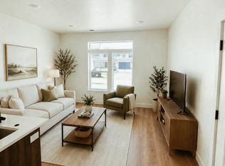 3817 W 825 N, Clearfield, UT 84015