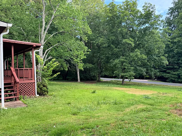 9700 Beatties Ford Rd — Photo 20