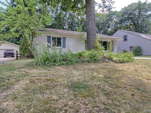 2nd image of 6287 Baldwin Cir