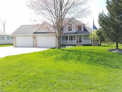 1st image of 421 Brittany Ln