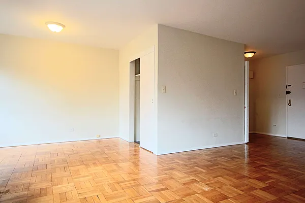 Rented by Compass | media 14