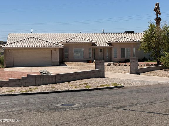 3rd image of 3390 Amberwood Ave