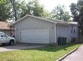 1604 N Park Dr, Round Lake Beach, IL 60073