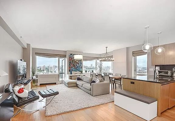 3rd image of 1280 5th Ave APT 19A