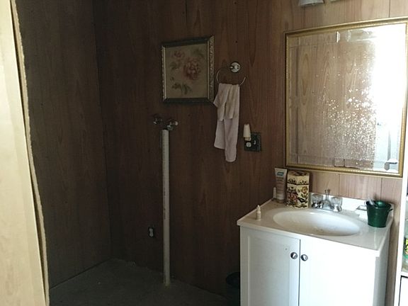 5th image of 530 W Walnut Ave