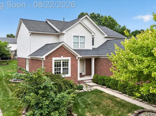 2738 Long Meadow Ln, Rochester Hills, MI 48307