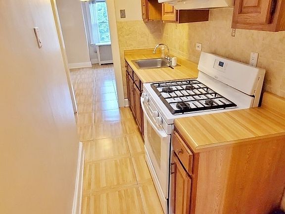 3rd image of 27-08 21st Ave #F2