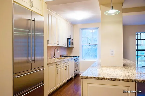 Rented by Living New York | media 42