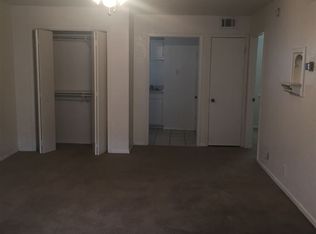 1400 N Elm St, Denton, TX 76201