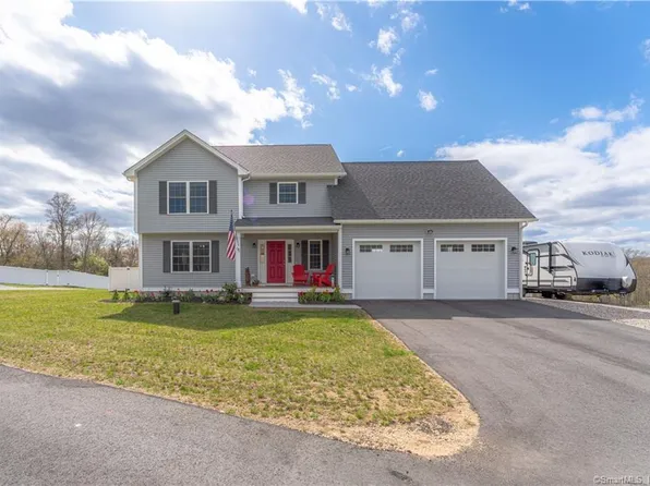 15 Quakertown Meadow, Ledyard, CT 06339