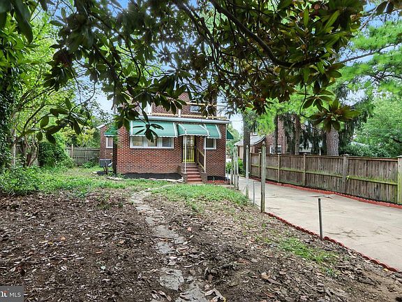 4th image of 3501 Woodlea Ave