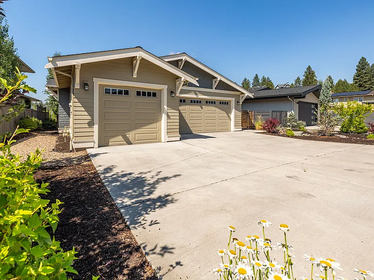 1496 NW Discovery Park Dr — Photo 60