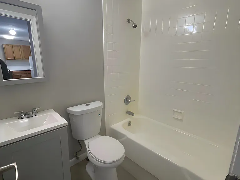 12-105 Willard St #104 — Photo 8
