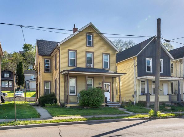 328 Kaufmann Ave, Dubuque, IA 52001