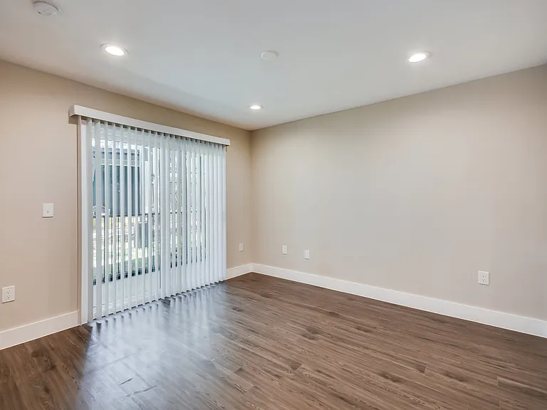 935 La Posada Dr #142 — Photo 19