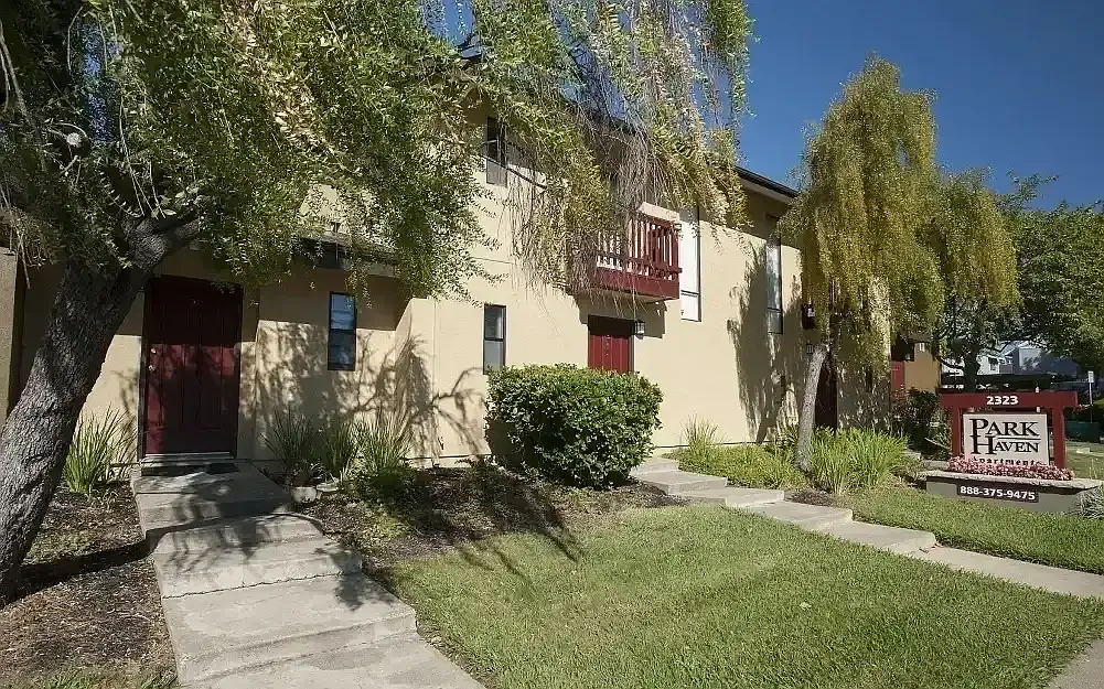 Park Haven — Photo 1
