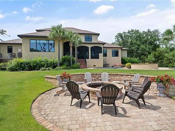 3rd image of 112 Hawkins Ln