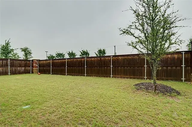 800 Laredo Ct — Photo 13