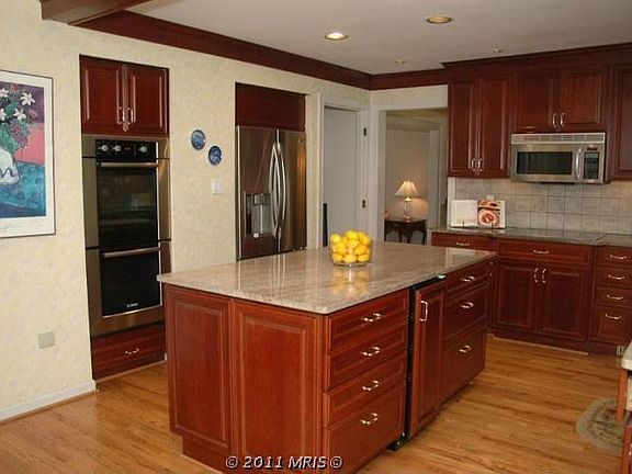 3rd image of 10805 Steven Lee Ct