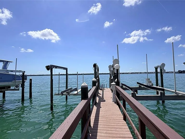 218 Sand Key Estates Dr — Photo 50