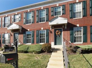 429 Parkview Place Dr, Ballwin, MO 63021