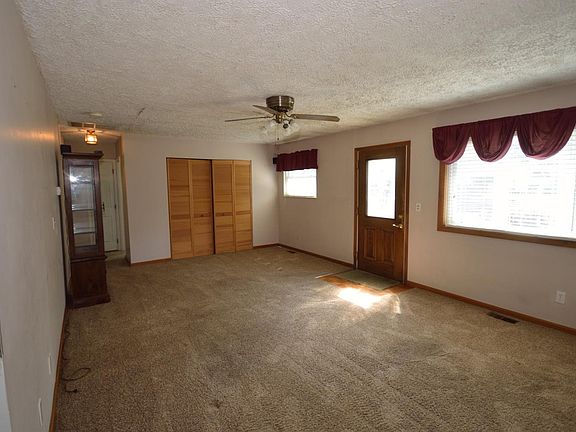 2nd image of 825 Marbea Dr