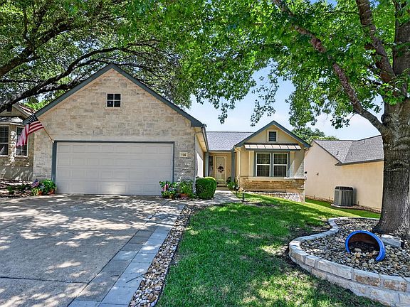 3rd image of 104 Purple Sage Dr