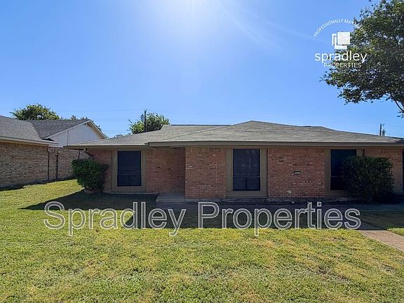 2nd image of 405A Cheyenne Dr