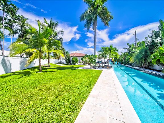 5th image of 250 NE 27th Court