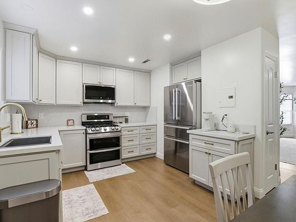 5th image of 241 Gibson Dr APT F