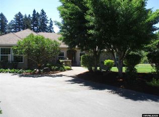 518 E Thornton Lake Dr NW, Albany, OR 97321