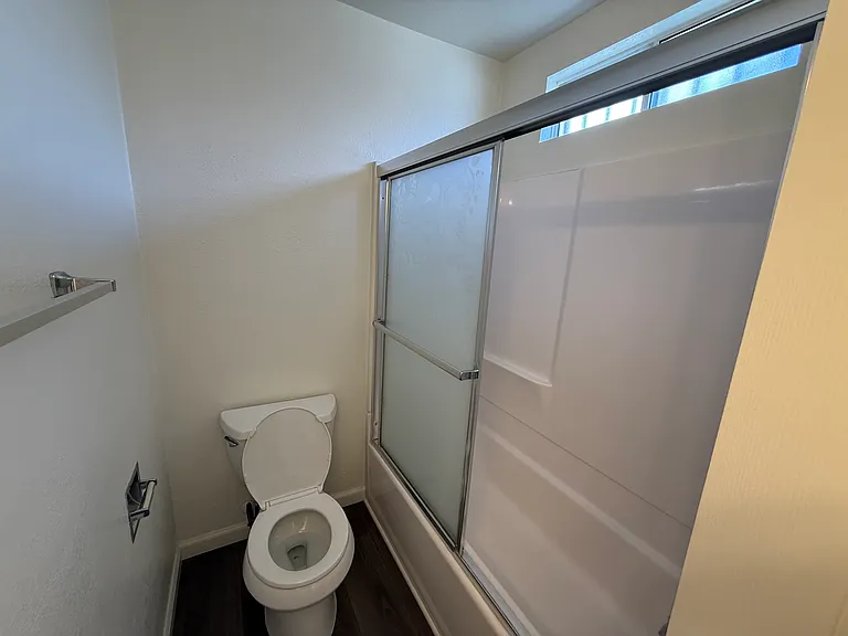 1032-1036 S Normandie Ave #5 — Photo 25