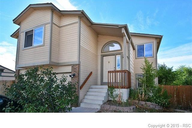 FRONT VIEW OF THE HOME