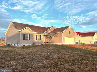 72 E Buck Point Rd, Clayton, DE 19938