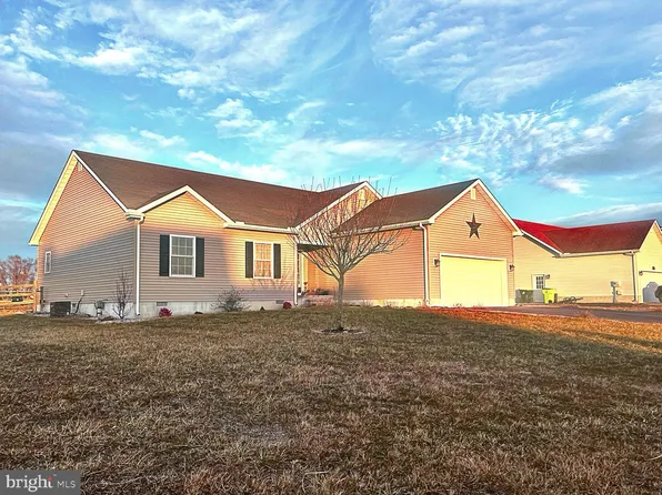72 E Buck Point Rd, Clayton, DE 19938
