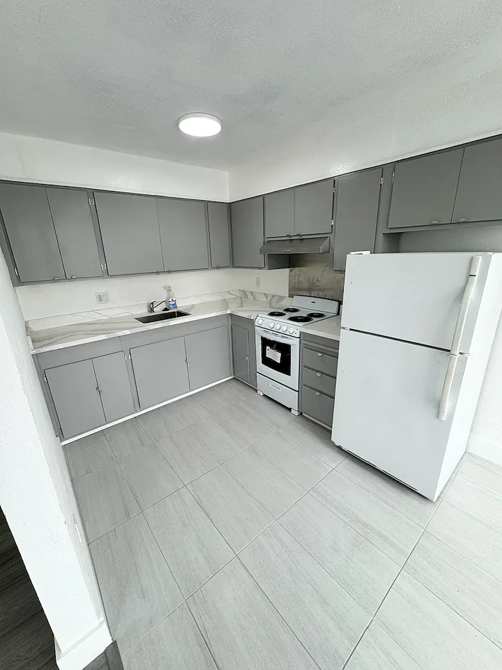 1 bed, 750 sqft, $4,400 — Photo 3
