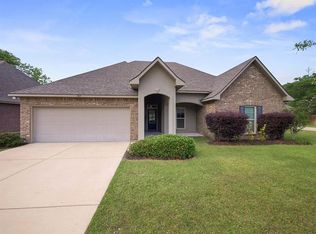 807 Woodsprings Ct, Covington, LA 70433