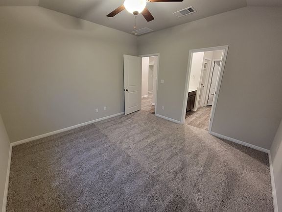 Primary Bedroom/Bedroom 1