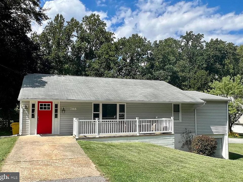 1st image of 788 Paul Birch Dr #4