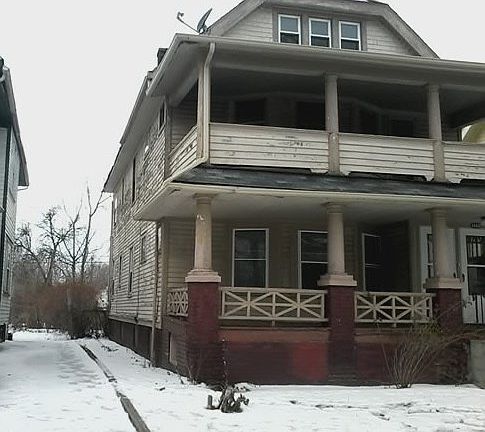 2nd image of 3466 E 121st St
