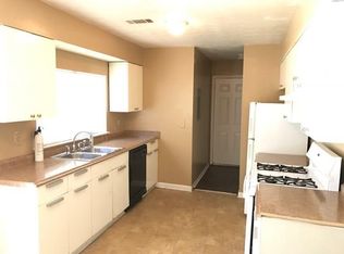 8883 Homewood Dr, Riverdale, GA