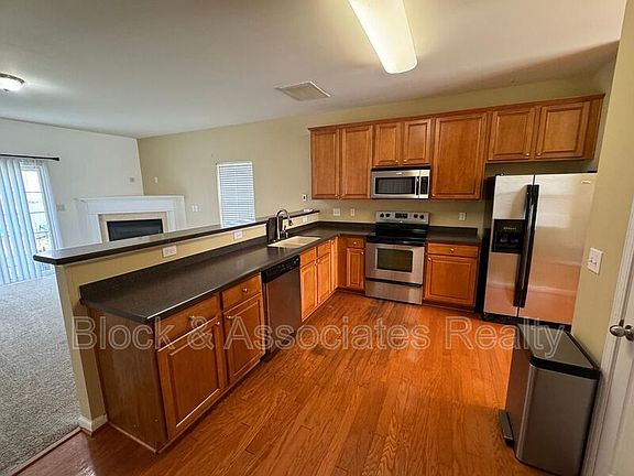 3rd image of 1725-406 Tw Alexander Dr