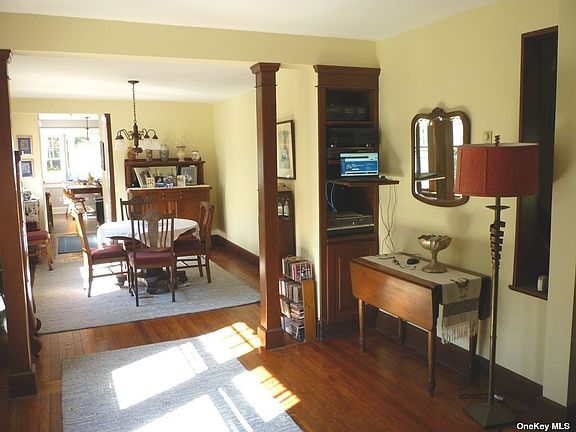 4th image of 44 Greenwood Ave