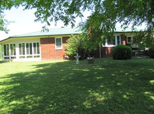 91 Dowdy Rd, Bruceton, TN 38317