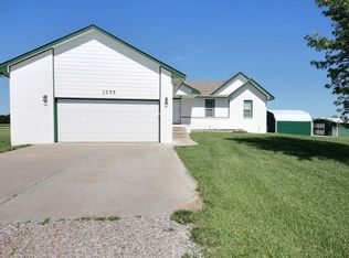1255 E 101st St N, Valley Center, KS 67147