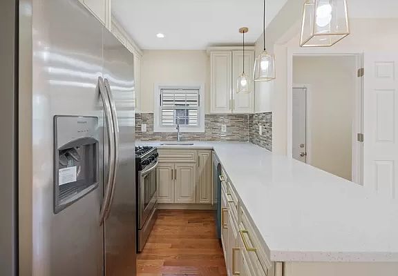 5th image of 114-32 168th St