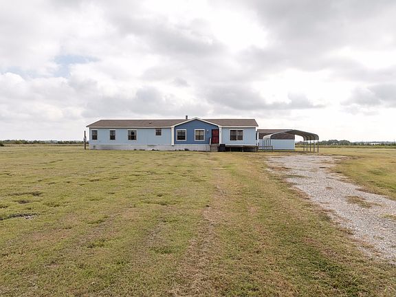 2nd image of 1141 County Road 697