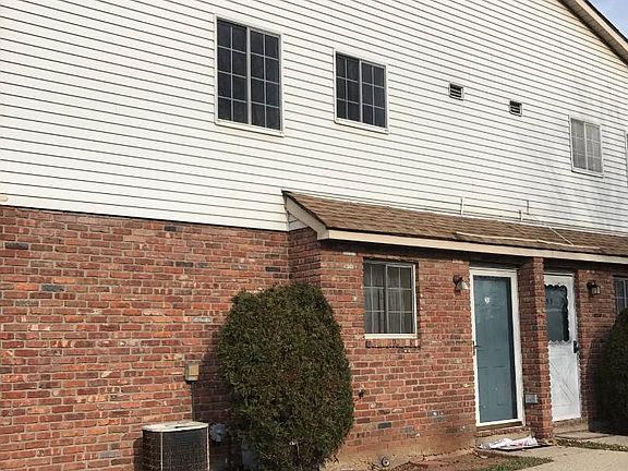 2nd image of 7A Revere Ln