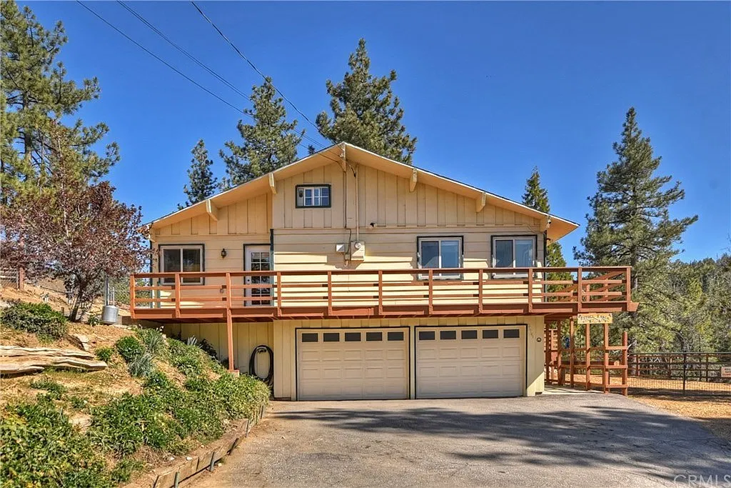 3 bed, $2,850 — Photo 1