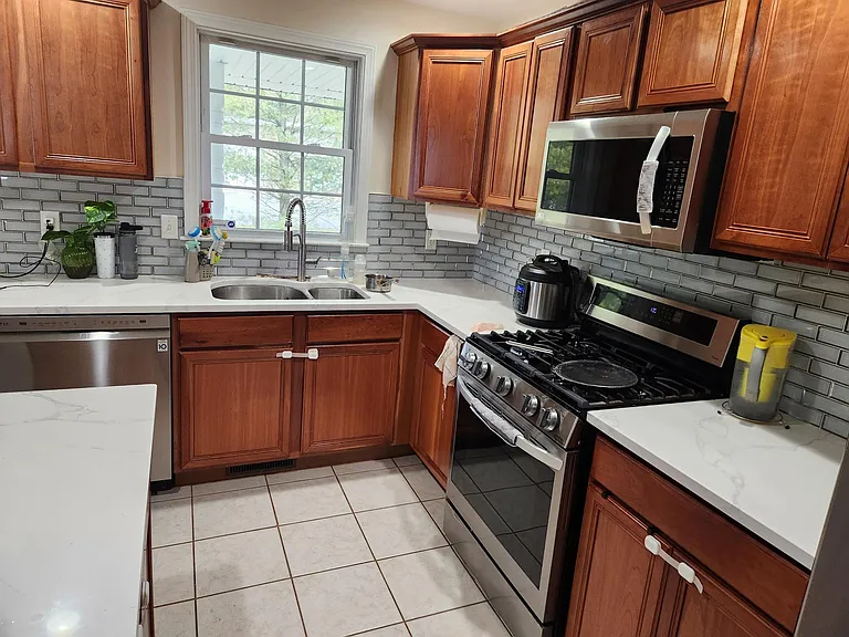 100 Nutting Rd #G1 — Photo 19